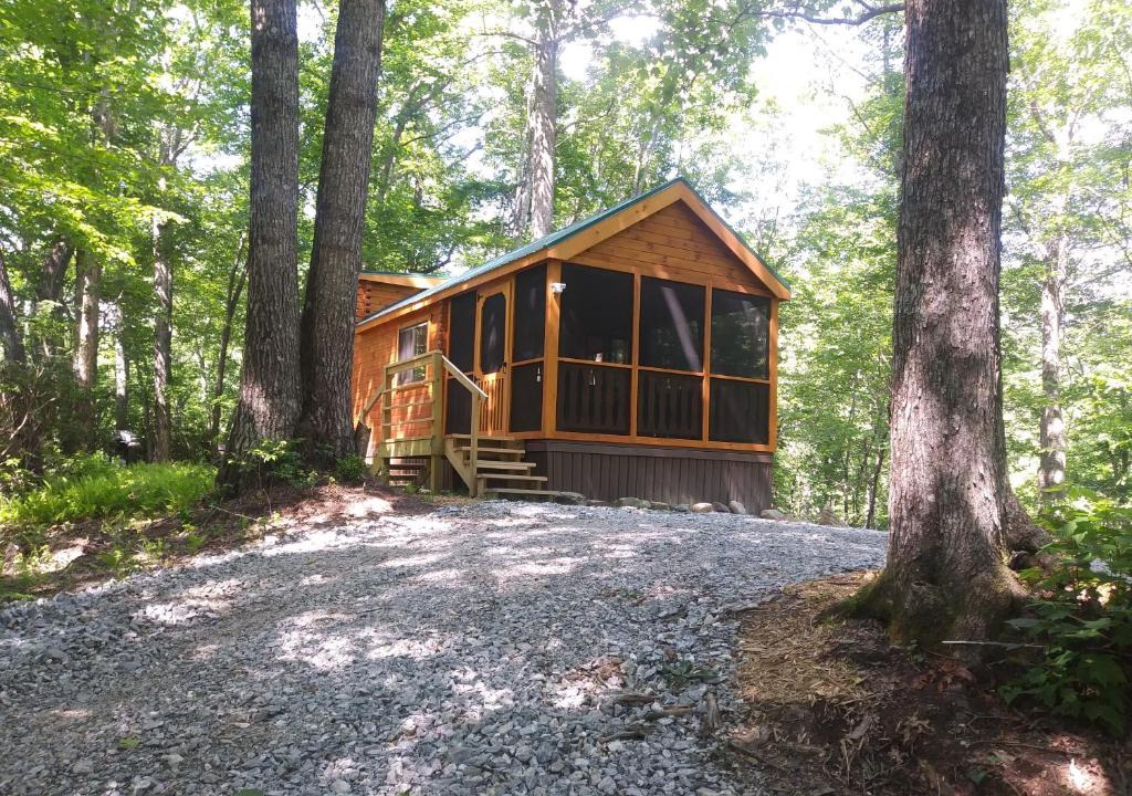 Brevard House | Two Rivers Cabins - The Mountaintop