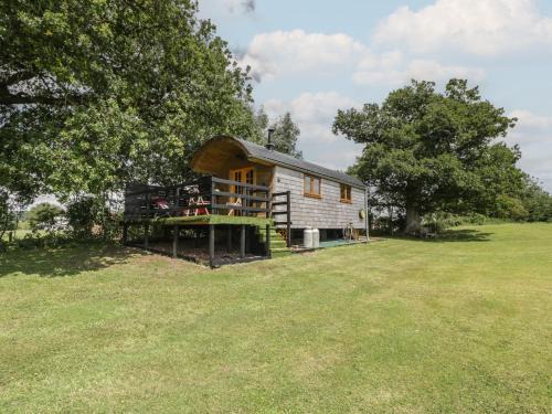 Congresbury House | Under the Oak Tree Shepherd's Hut