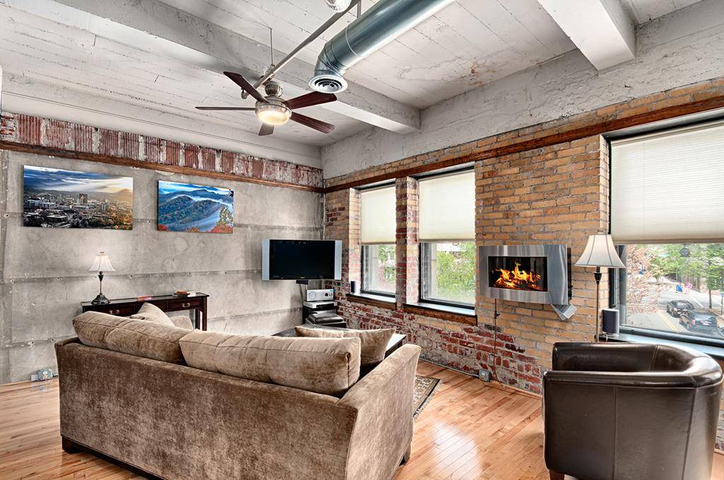 Downtown Asheville Apartment | 121 m² Apartment ∙ 2 bedrooms ∙ 4 guests