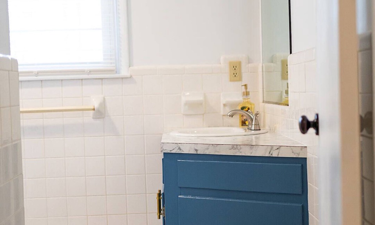 Stokes House | Vaden’s R&R Sweet charming country house to relax in with family and friends!