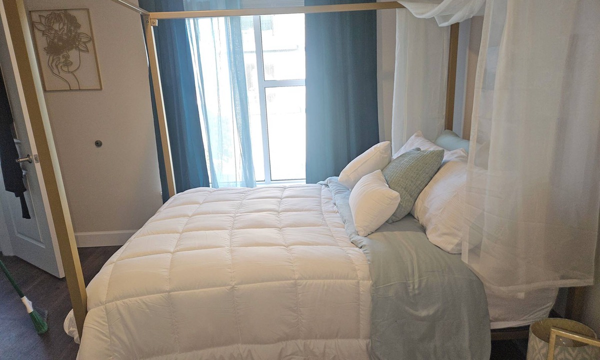 Eighth Avenue Apartment | Very Cozy 1-bedroom apartment with alll amenities in Amazing Downtown Nashville