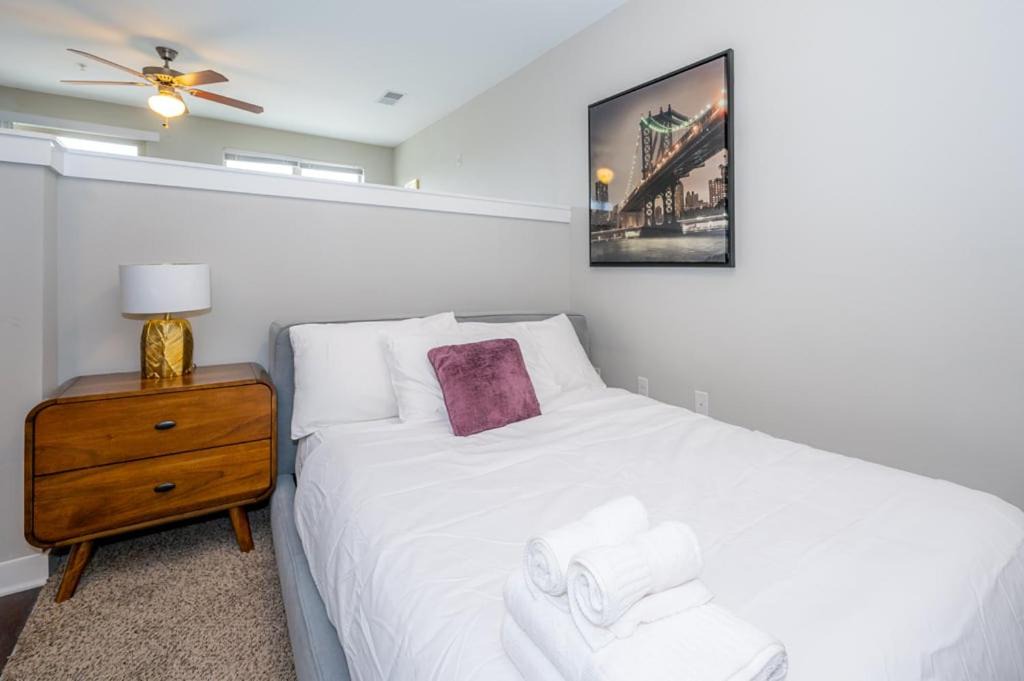 Plaza Midwood Apartment | Viagem Fashionable Studio in Vibrant Area