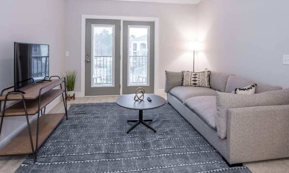 Morrisville Apartment | Viagem Modern 2BR with Balcony,Pool&Gym
