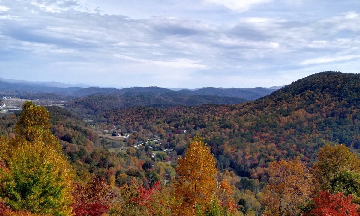 Rosman House | Views and Private!