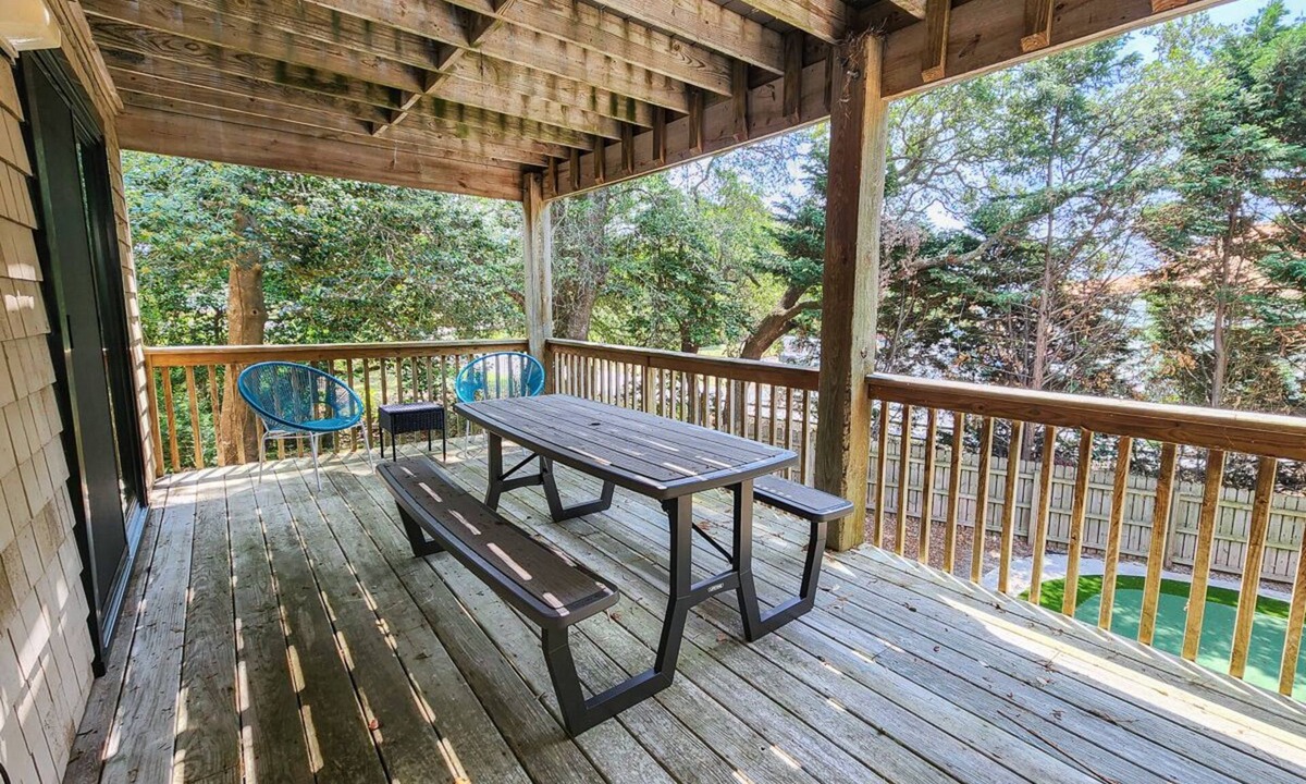Duck House | Walk to the beach or bike to Duck in this 6 BR home w/Private Pool & Hot Tub!