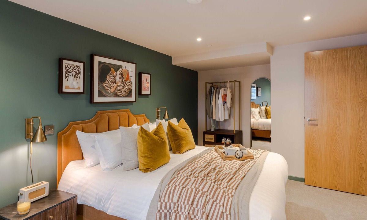 Bristol Floating Harbour Apartment | Wapping Wharf | 1 Bedroom Apartment SB
