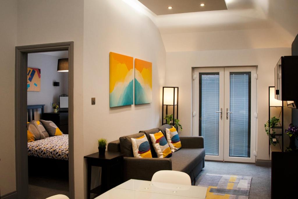 Beaconsfield Apartment | Warwick Road Studios