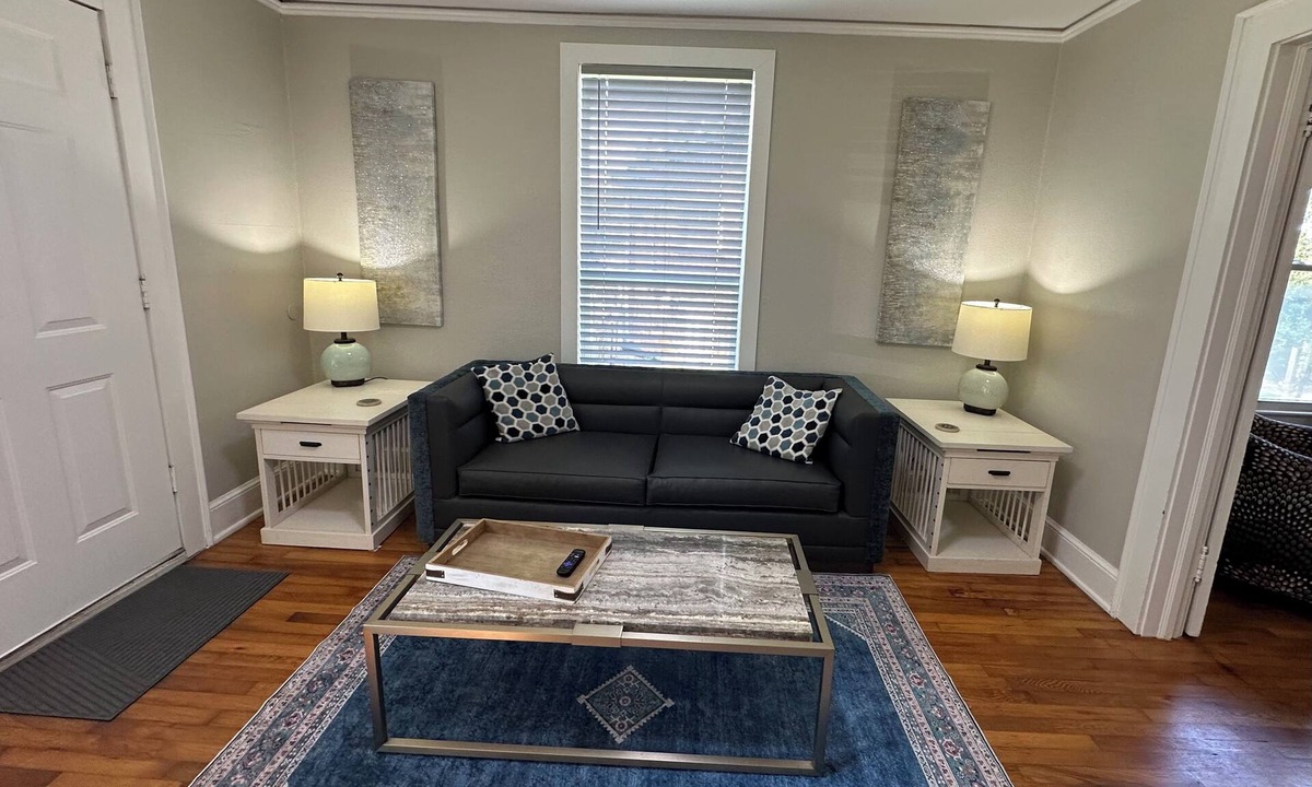 Hickory Apartment | Washer, Dryer, Desk, Smart TV, Blackout Shades, Fully Stocked Kitchen Cookware