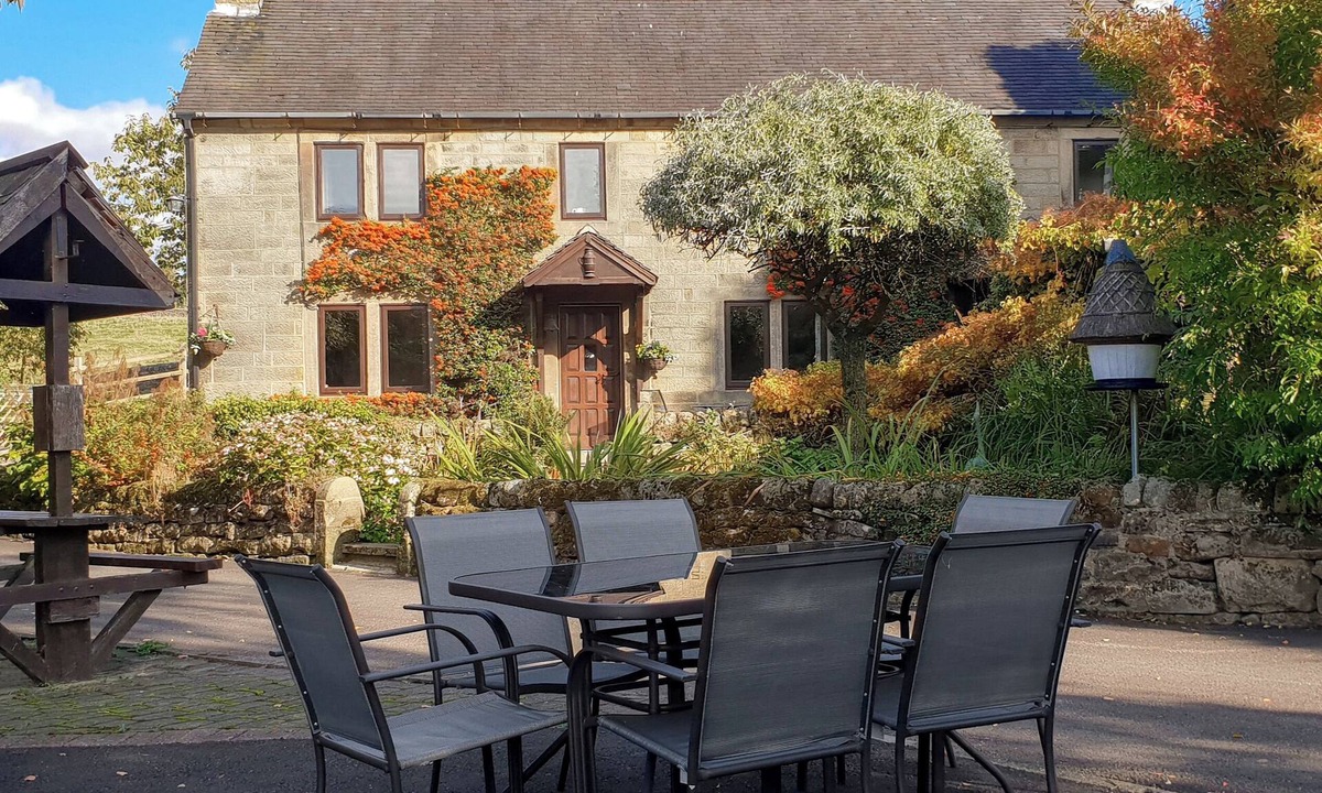 Holestone Moor Cottage | WATER BAILIFFS LODGE