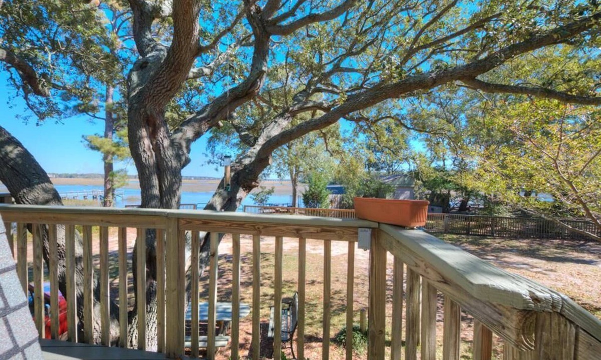 Tranquil Harbour House | Waterfront-Private Setting w/Large Trees-Beautiful3BR/2.5BA-Water Views-Sleeps6