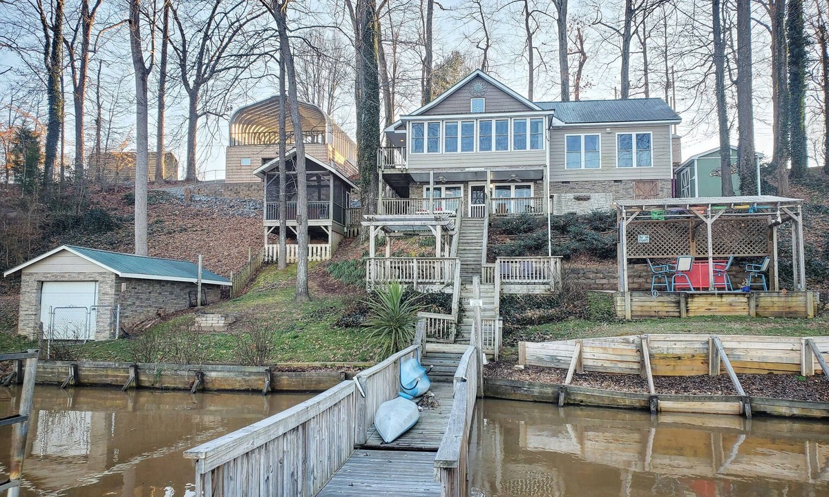 Southmont Cottage | Waterfront with Private Dock and HUGE Views
