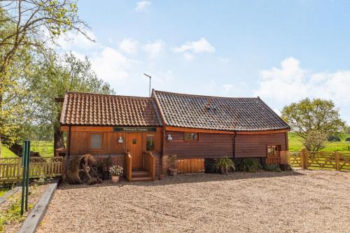 Harleston House | Watermill Granary Barn
