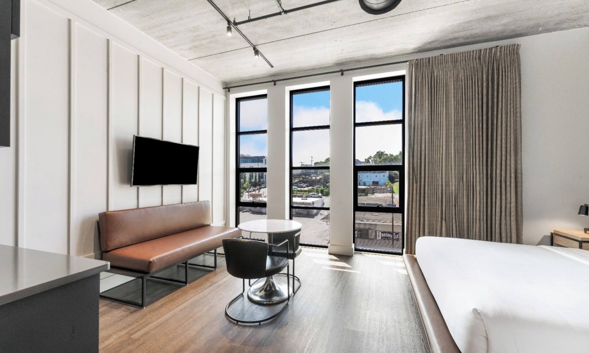 East Nashville Hotel | Waymore's Hotel Nashville