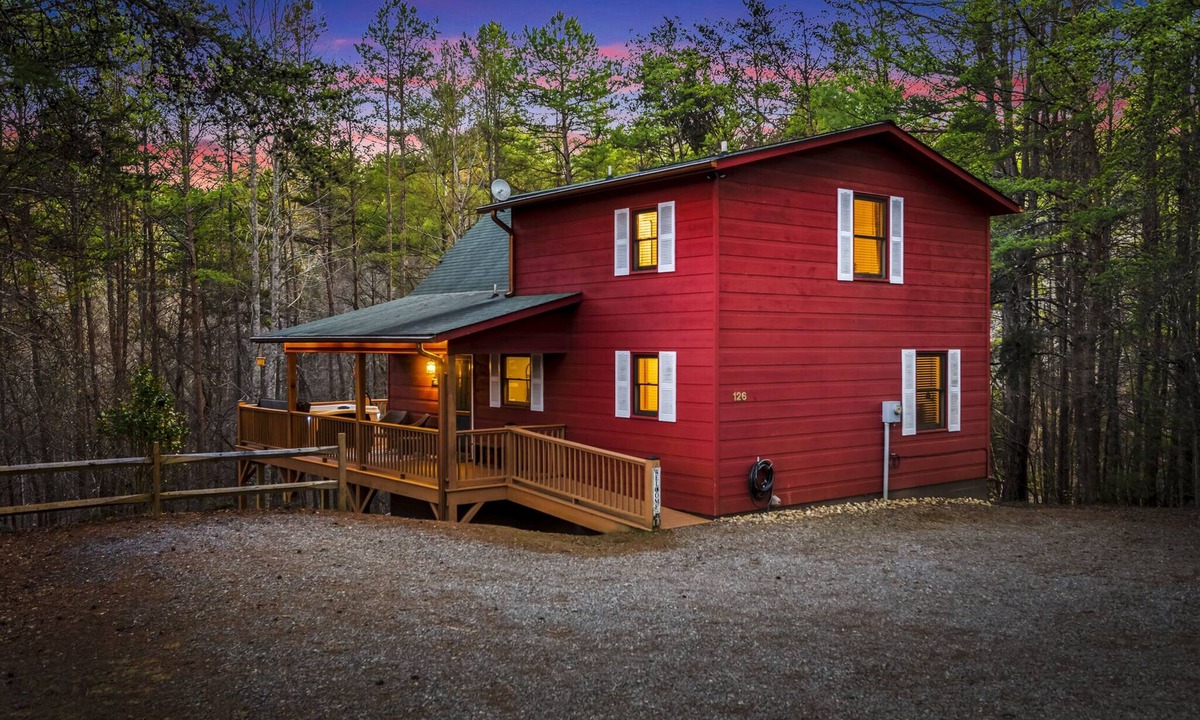 Murphy Cabin | Welcome to your new favorite escape in Murphy, NC by Lees Acres