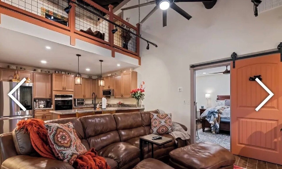 Waynesville Apartment | Welcoming apartment in the heart of Waynesville NC.