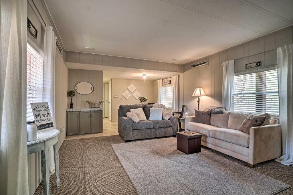 Hayesville House | Welcoming Cabin Less Than 10 Miles from Hayesville!