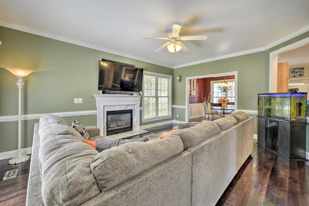 Wendell House | Wendell Home with Fenced Yard, Close to Raleigh