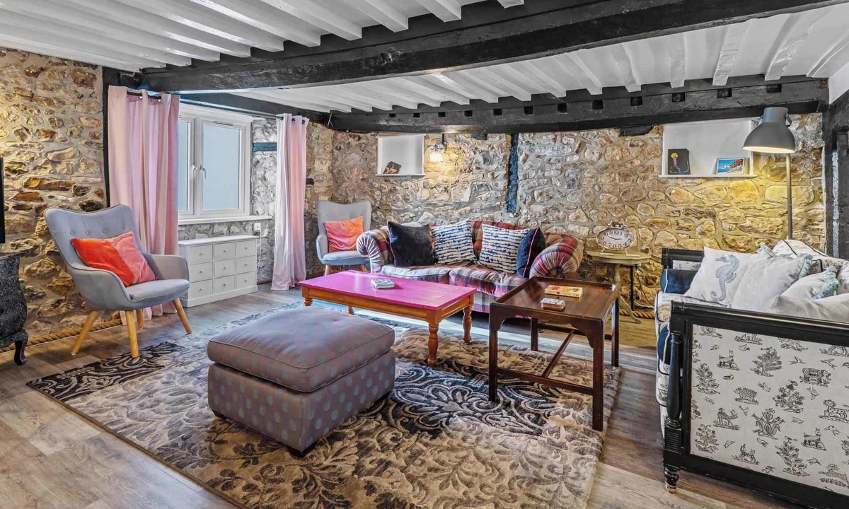 Seaton House | White Cross A central cosy retreat