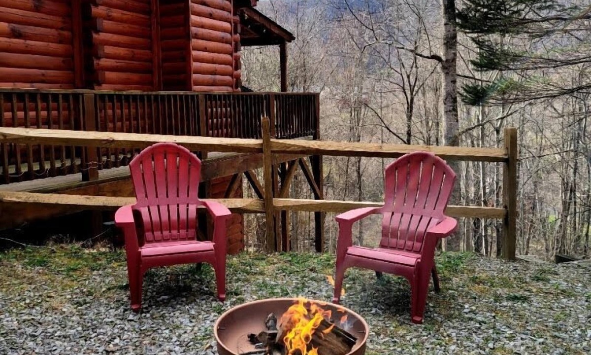 Settlers Ridge House | Wild Peace Secluded Cabin, Fireplace, Fire Pit