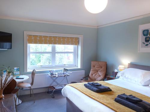 Sway Bed & Breakfast | Wildwood B&B