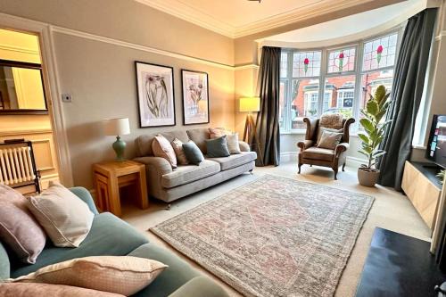 Whitley Bay House | Windsor Coastal Retreat Whitley Bay Sleeps 9