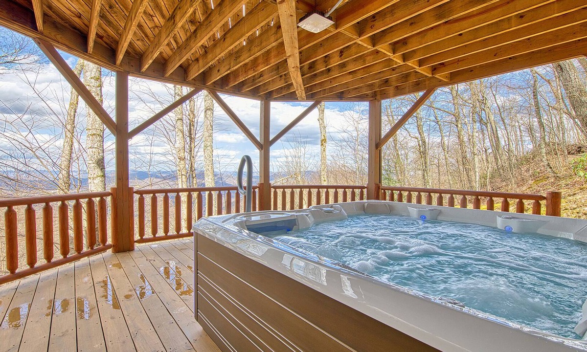 Waynesville House | Wings of Dawn, New Hot Tub! in Gated Smoky Mountain Retreat Community
