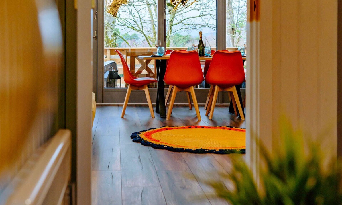 Kilmun Cabin | Wooden Cosy Retreat