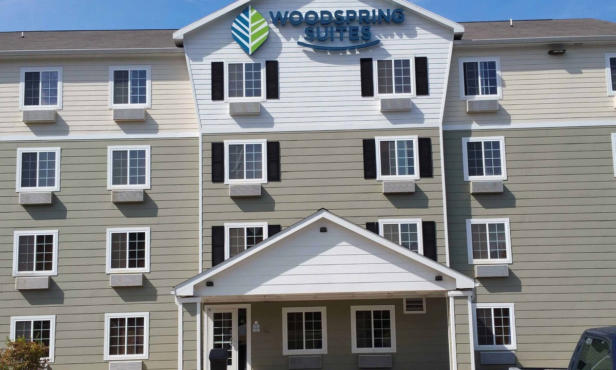 Garner Hotel | WoodSpring Suites Raleigh Garner