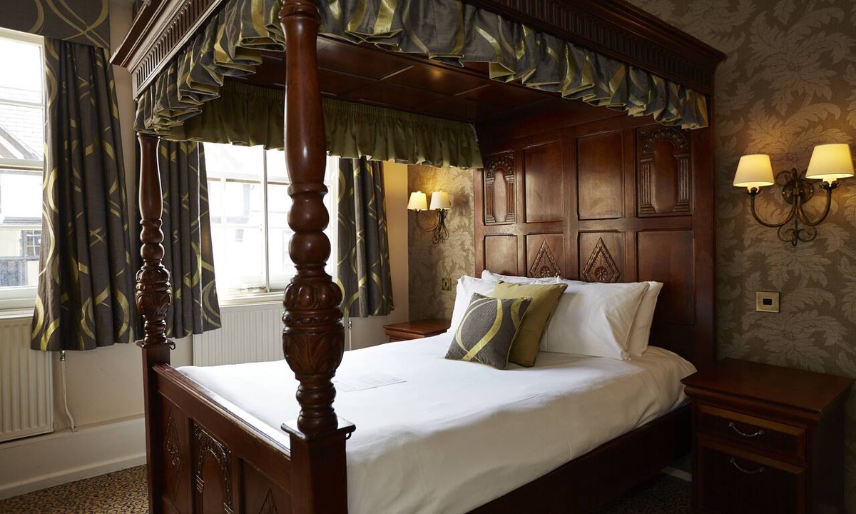 Worcester Hotel | Ye Olde Talbot Worcester by Greene King Inns