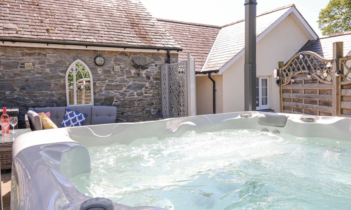 Glandyfi House | Yr Hen Beudy