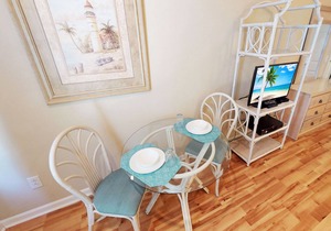 1st Floor 2 BR Villa - Beautiful Views - (CV25A)