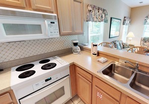 1st Floor 2 BR Villa - Beautiful Views - (CV25A)