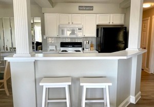 1st floor condo! No steps! Golf onsite and just minutes to top area beaches