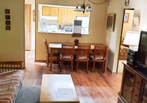 2 Bedroom Condo in Ski Country area. Rented by Sugar Mountain Lodging Inc.