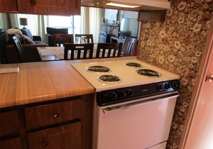 2 Bedroom Skyleaf Condo rented by Sugar Mountain Lodging, Inc.