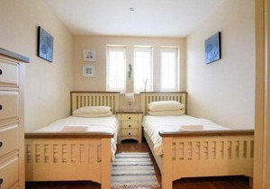 2 Buckfields