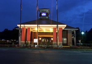 2-Star Hotel ∙ Baymont by Wyndham Rocky Mount I-95