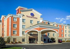 2-Star Hotel ∙ Comfort Suites Sanford