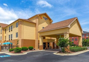 2-Star Hotel ∙ Comfort Inn Garner Clayton I-40