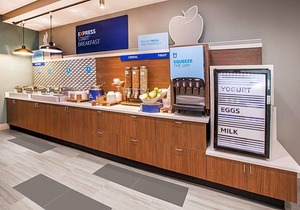 2-Star Hotel ∙ Holiday Inn Express & Suites Asheville Downtown, an IHG Hotel