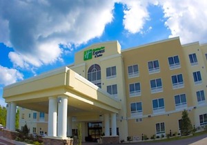 2-Star Hotel ∙ Holiday Inn Express & Suites Havelock Northwest New Bern, an IHG Hotel