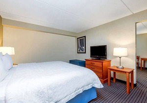 2-Star Hotel ∙ Hampton Inn Morehead City