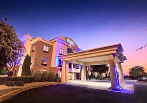 2-Star Hotel ∙ Holiday Inn Express Hotel & Suites Raleigh North - Wake Forest, an IHG Hotel