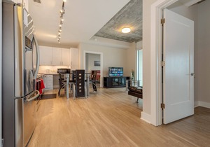 2BR Furnished Apartment near Convention Center by RedAwning