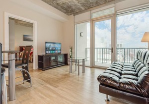 2BR Furnished Apartment near Convention Center