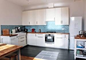 3 Bedroom Flat Overlooking the Meadows Sleeps 5