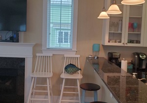3BRS, Walk to beach, Beautiful views!