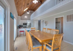 5BR/4BA Home - REMODELED, Oceanfront, Close to Pier, Sleeps 10