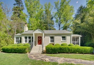 7 Mi to The Biltmore Le Canard Cottage with Porch