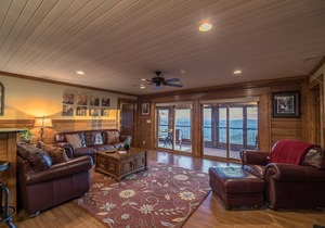 Alpine Vista - Blowing Rock Cabin with hot tub, Theater, Sauna, Views